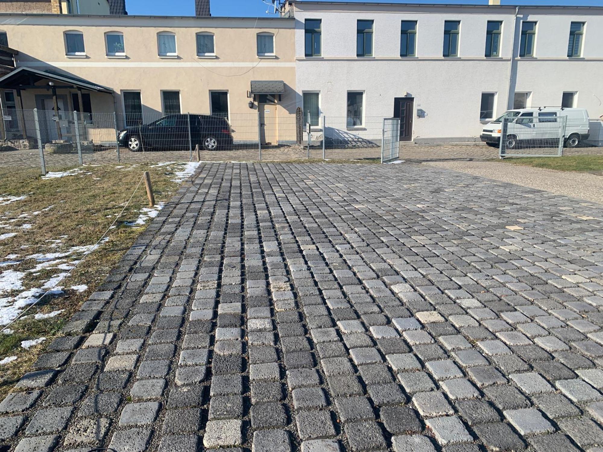 Die Senfbude - Stilvolle & Ruhige Apartments - Parkplatz Inklusive! Лейпциг Экстерьер фото